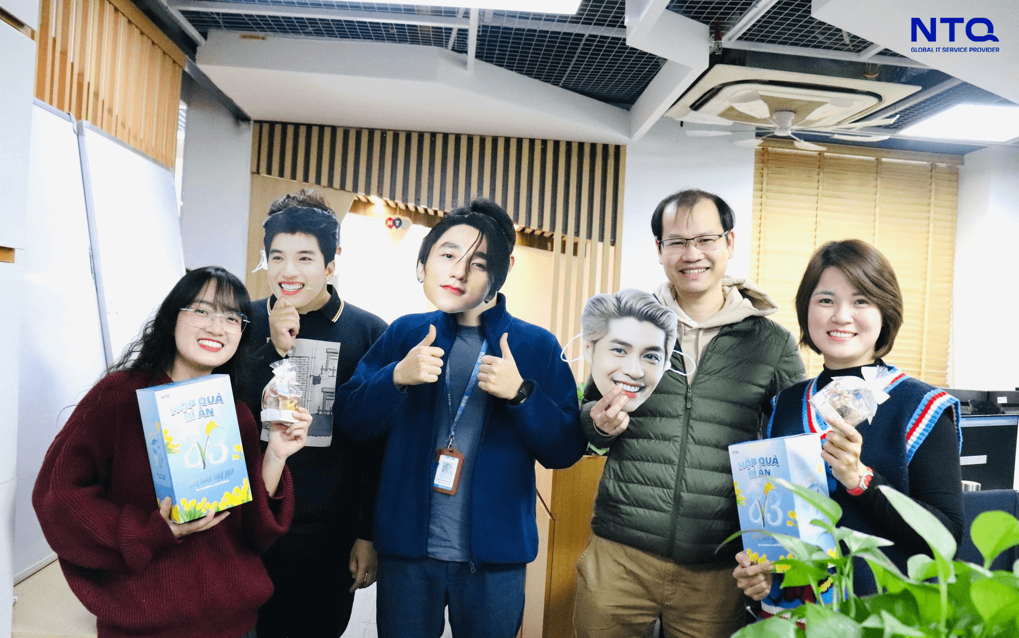 NTQ Men cosplayed famous Vietnamese male celebrities to surprise NTQ's women 