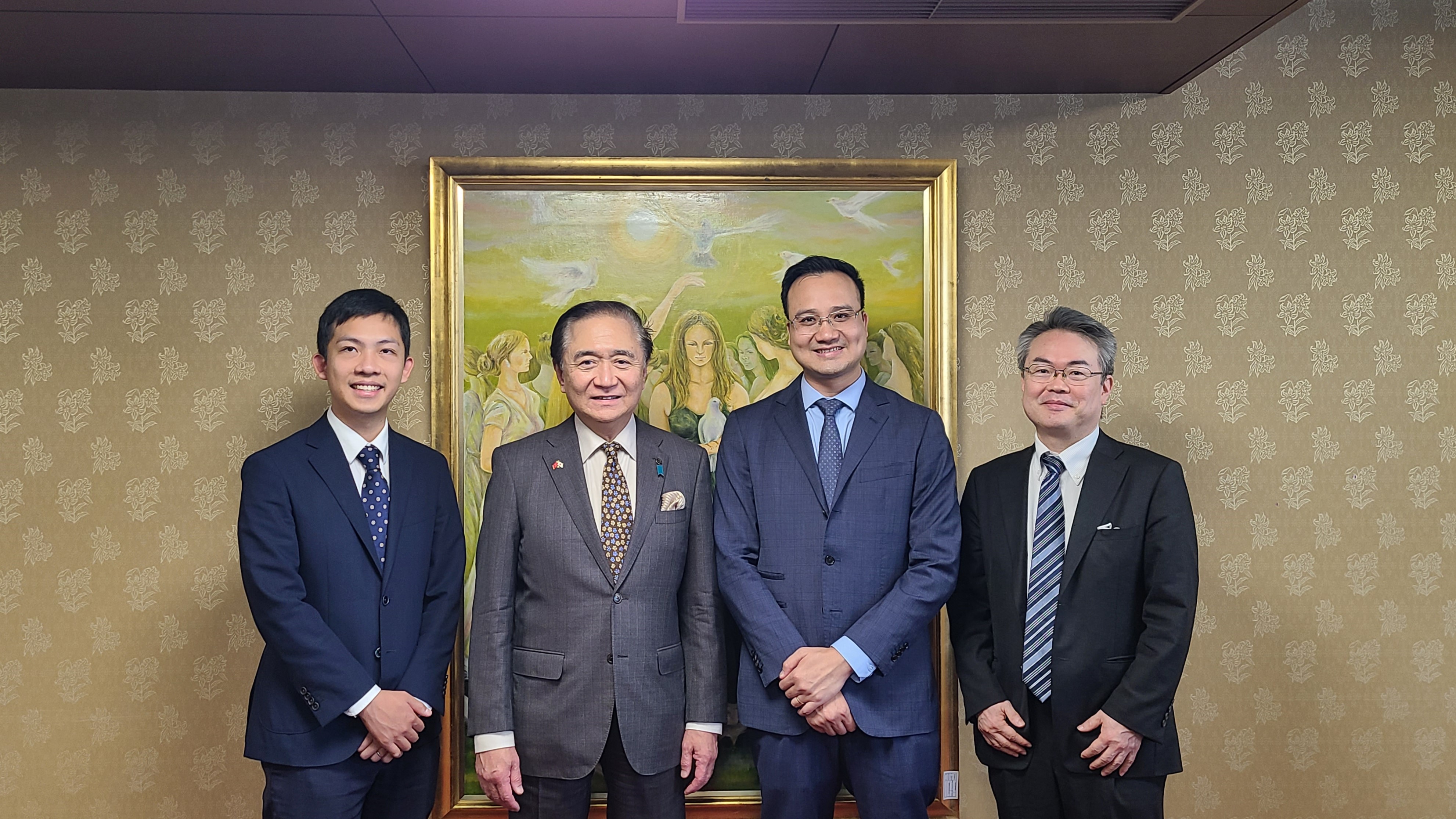 NTQ Japan's Leaders at the meeting with The Governor of Kanagawa Province - Mr. Kuroiwa Yuji during the visit in 2023